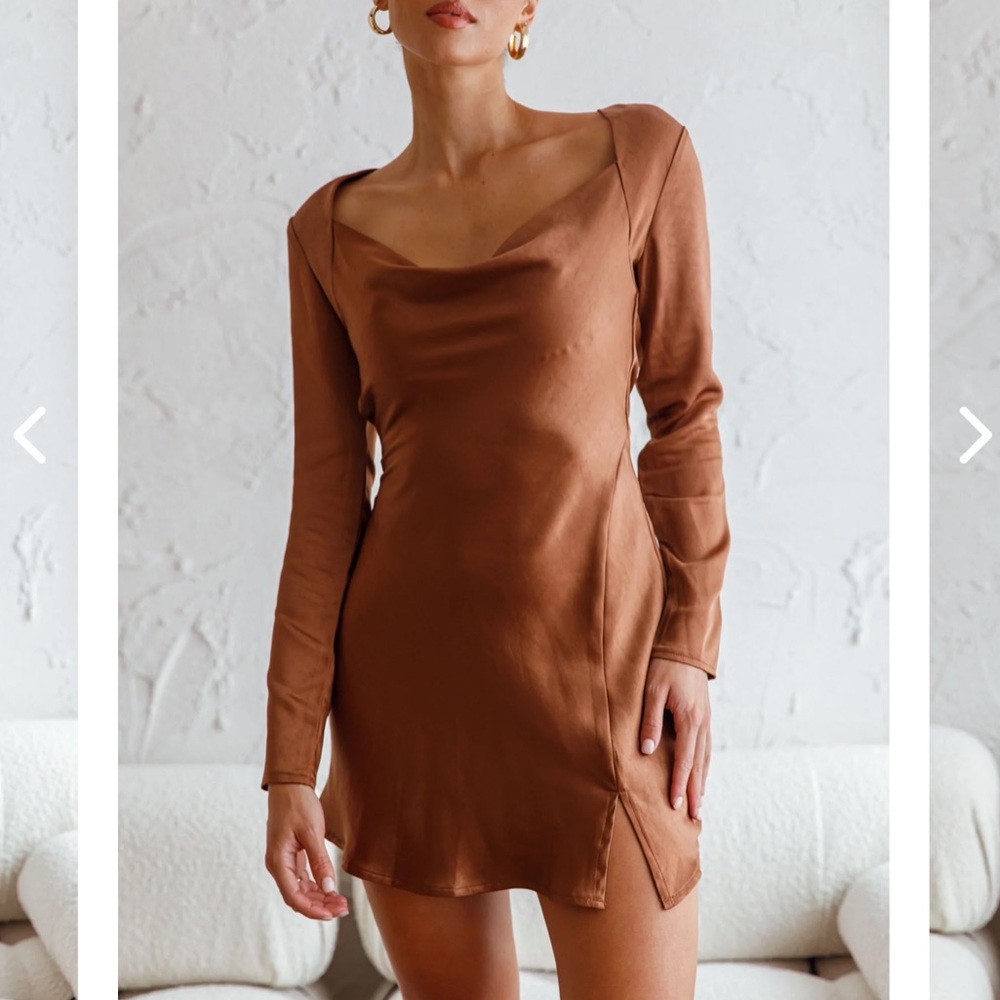 Selfie Leslie Champs Elysees Long Sleeve Open Back Mini Dress Chocolate